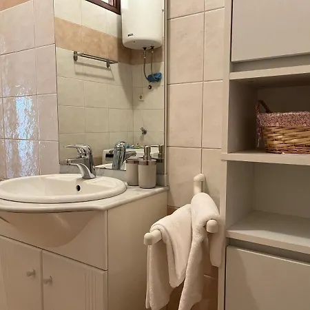 Apartment Lina *